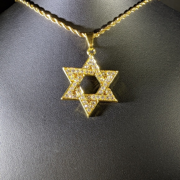 🆕🚨Sale🚨 Religious Pendant - Picture 5 of 8